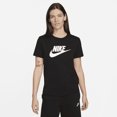 Nike Sportswear Essentials T shirt met logo voor dames. Nike NL